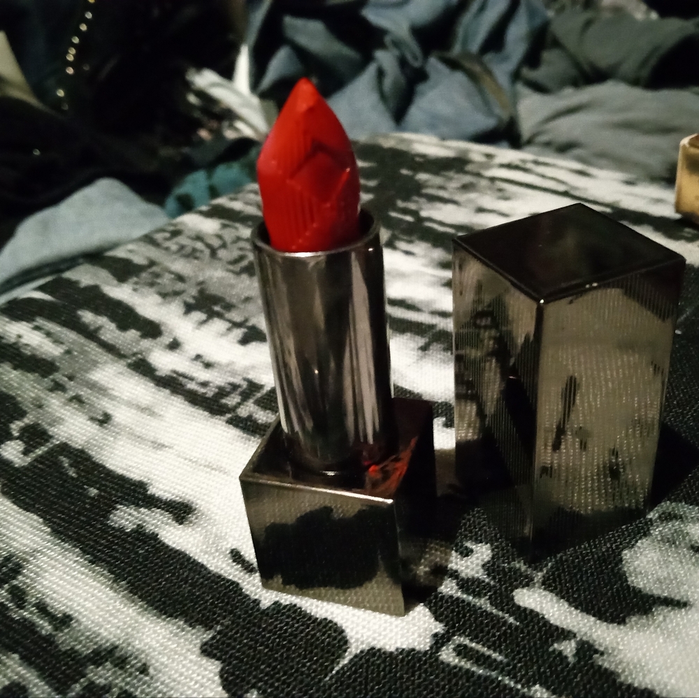 Full size Makeup Bundle - Picture 6 of 10